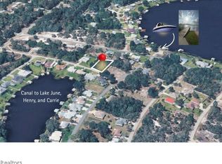 1018 Gardenia St, Lake Placid, FL 33852