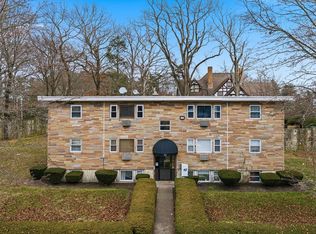 11 Auna Dr APT 6, Brockton, MA 02301