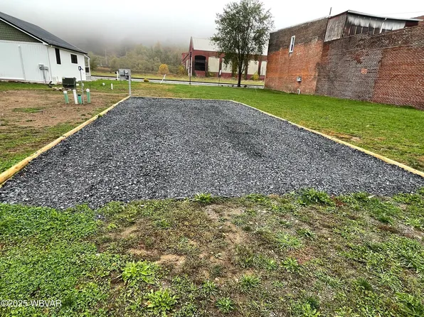 315 Saint Clair Ave, Renovo, PA 17764