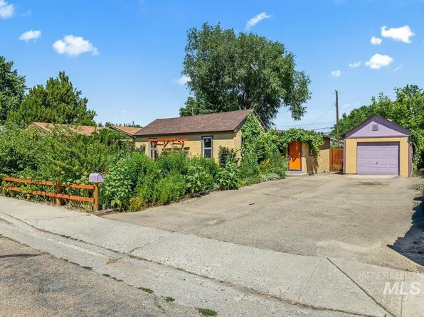 2406 S Atlantic St, Boise, ID 83705