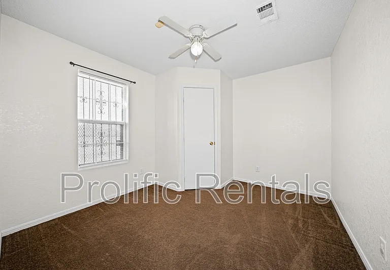 3211 Tom Lockett Dr — Photo 11