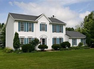 2597 Ramblewood Dr, Kalamazoo, MI 49009