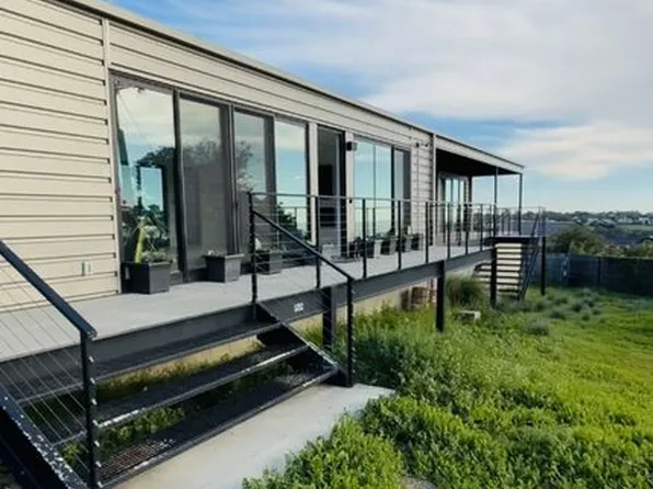 5782 Calpine Dr, Malibu, CA 90265