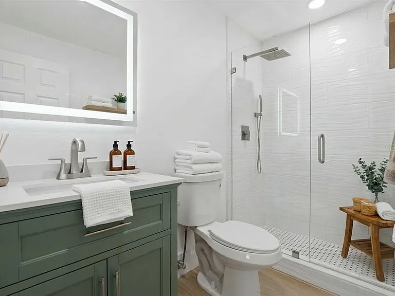 4460 Oakley St — Photo 14