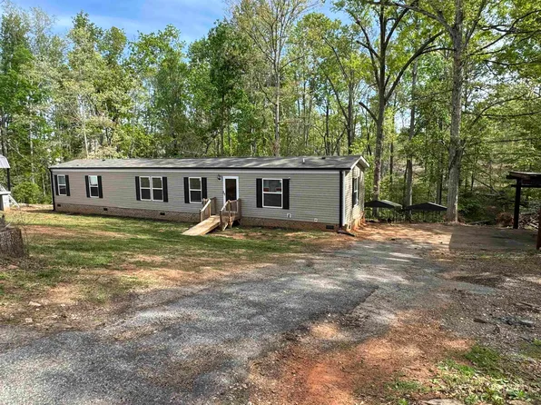 106 Buckingham Rd, Duncan, SC 29334