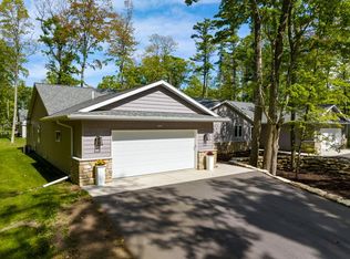 2486 S Oaks Cir #33-01, Baileys Harbor, WI 54202