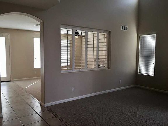 4th image of 27440 Stanford Dr