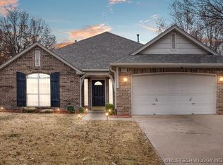 205 S Laurel Ave, Broken Arrow, OK 74012
