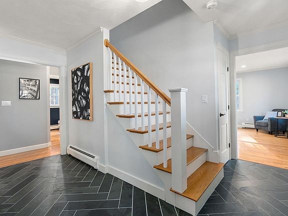 4th image of 68 Longfellow Rd