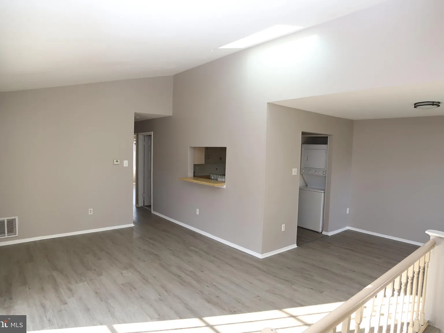 Sunrise Condo — Photo 1