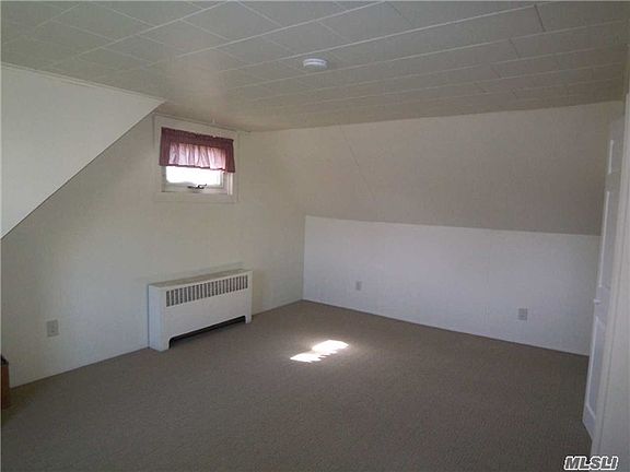 5th image of 100 N Oak St