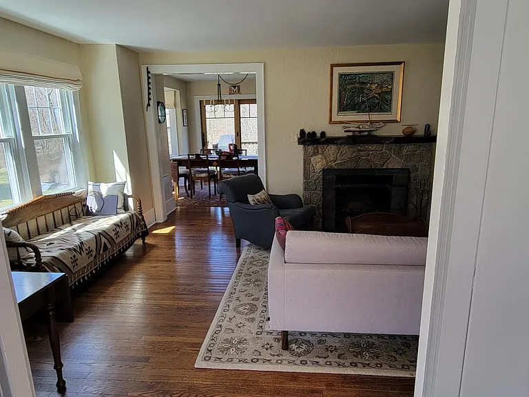 81 W Mountain Rd — Photo 4