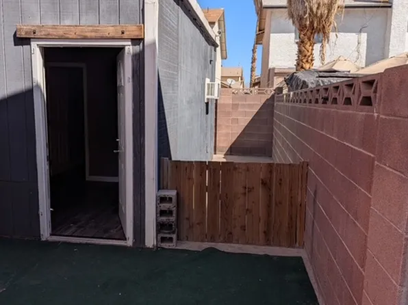 4604 E Van Buren Ave #B, Las Vegas, NV 89110