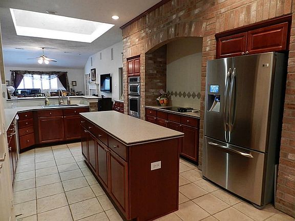 2nd image of 11511 Canyon Bend Dr