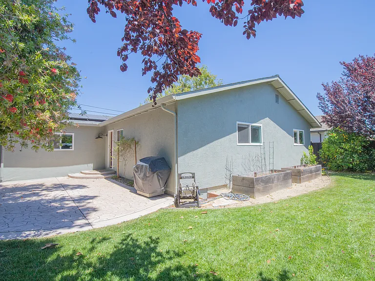 6944 Cedar Ln — Photo 23