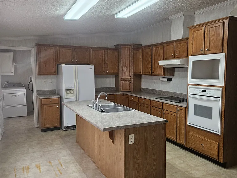 15160 Jim Mayers Rd — Photo 5