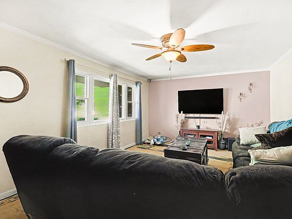 4th image of 604 Cowles Ave