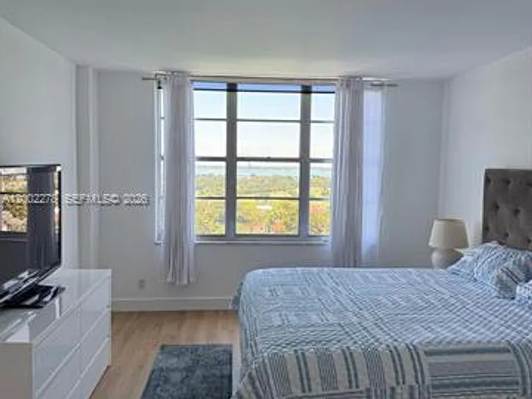 5700 Collins Ave #15H — Photo 9