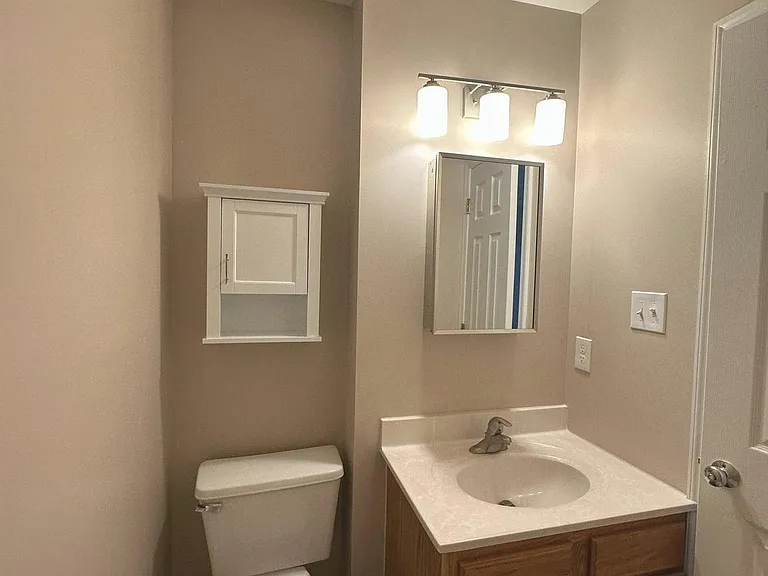 2120 N Tazewell Ct — Photo 18