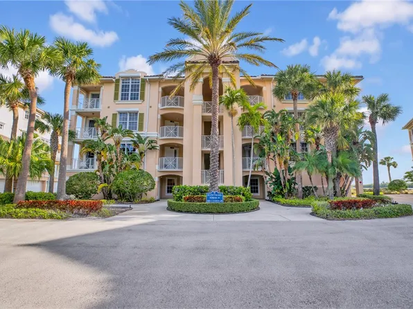 4866 S Harbor Dr APT 201, Vero Beach, FL 32967