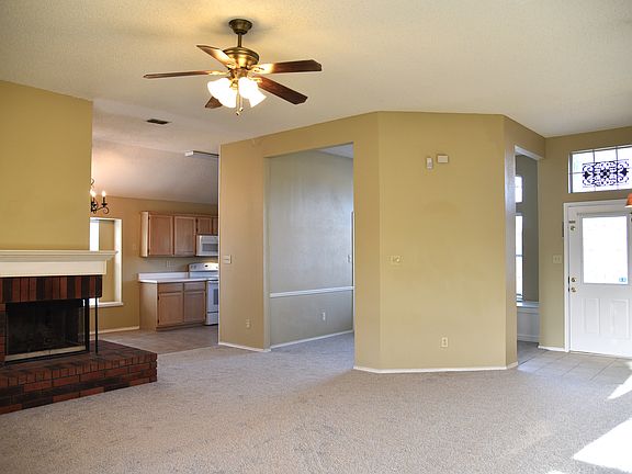 5th image of 7025 Blalock Dr