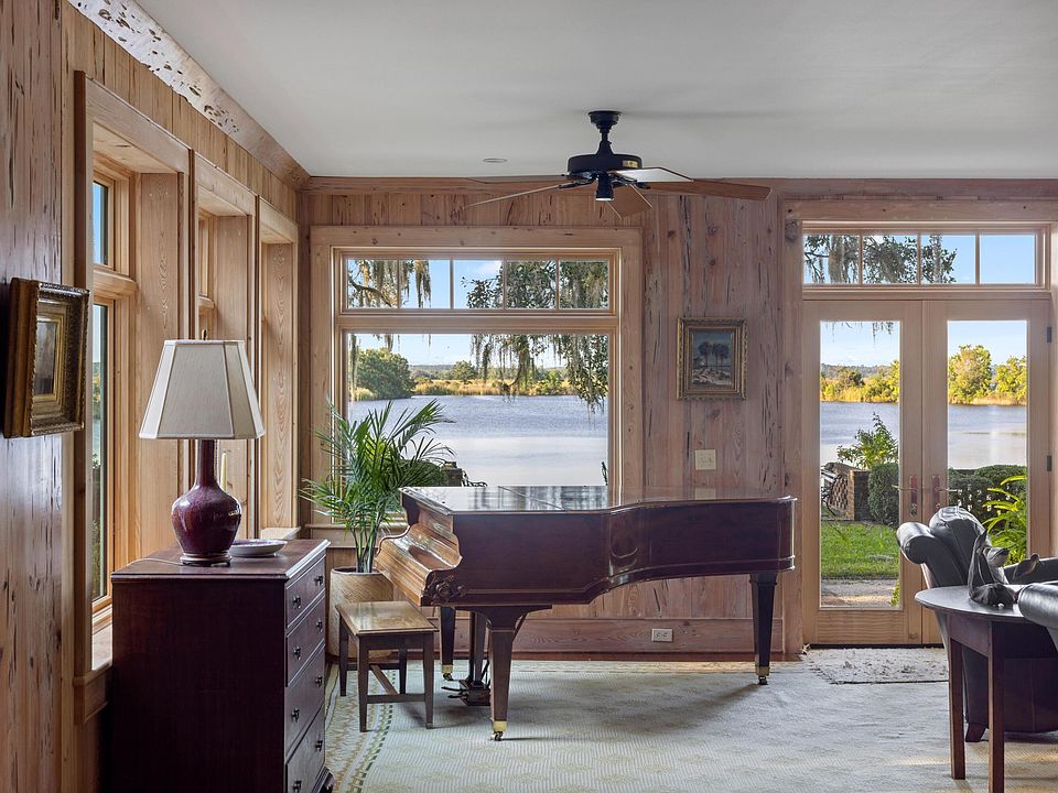 43rd image of 1451 River Rd