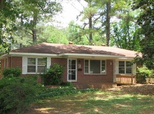 35 Lakeshore Dr, Newnan, GA 30263