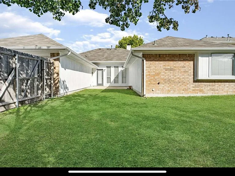 4913 Spanishmoss Dr — Photo 25