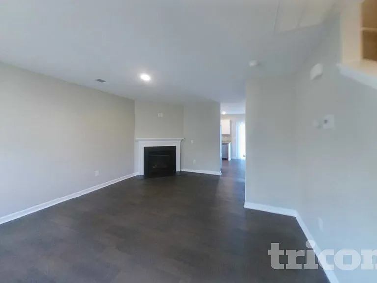 283 Millen Dr — Photo 2