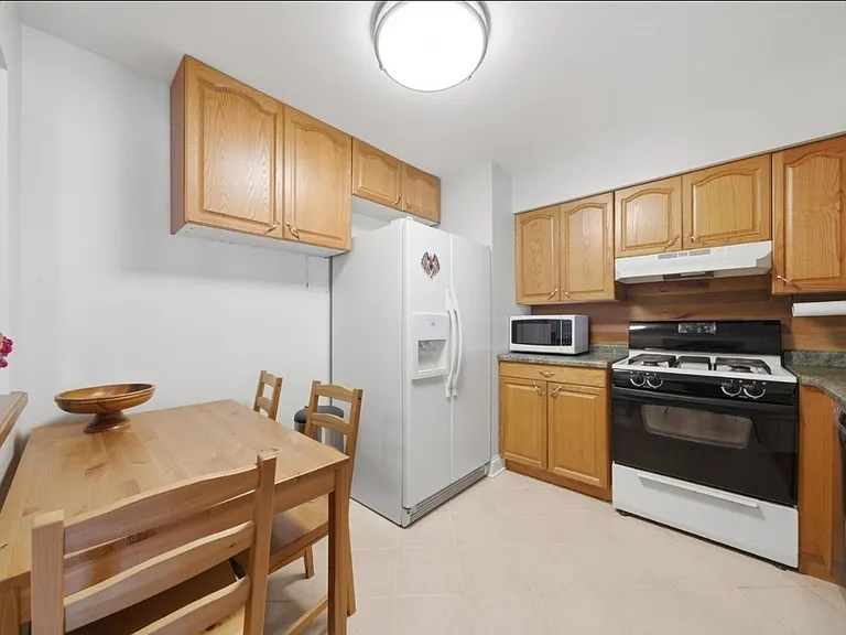 670 Marilyn Ave #208 — Photo 7