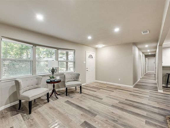 2nd image of 3467 Navajo Cir