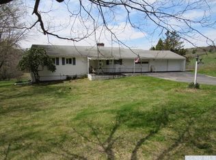 117 Goetz Rd, East Chatham, NY 12060