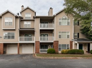 806 Vinings Forest Ln SE, Smyrna, GA 30080