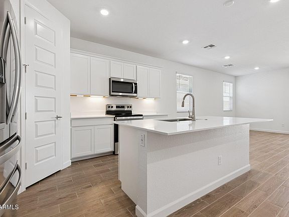 5th image of 26054 W LYNNE Lane