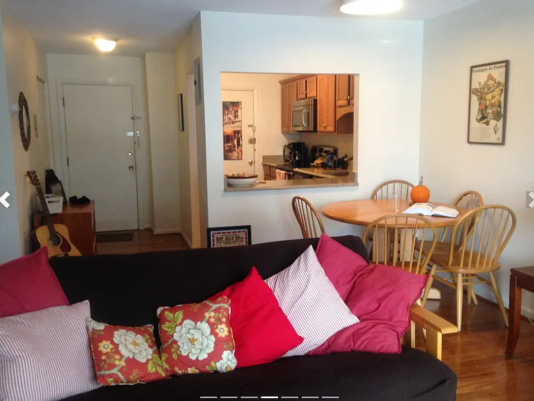 804 Centre St #101 — Photo 4