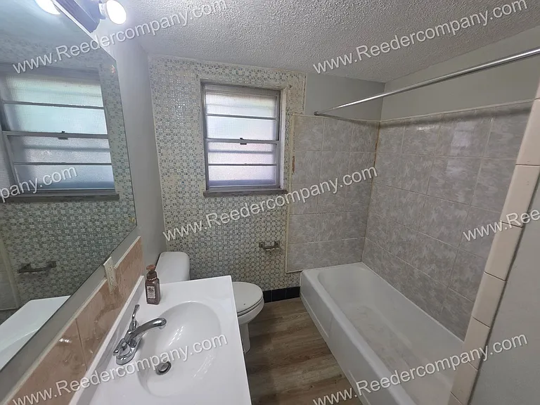 1102 Beacon Street — Photo 10