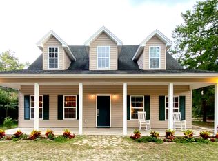 1237 Crooked Ln, Southport, FL 32409