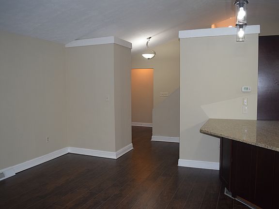 3rd image of 6619 Windmill Dr