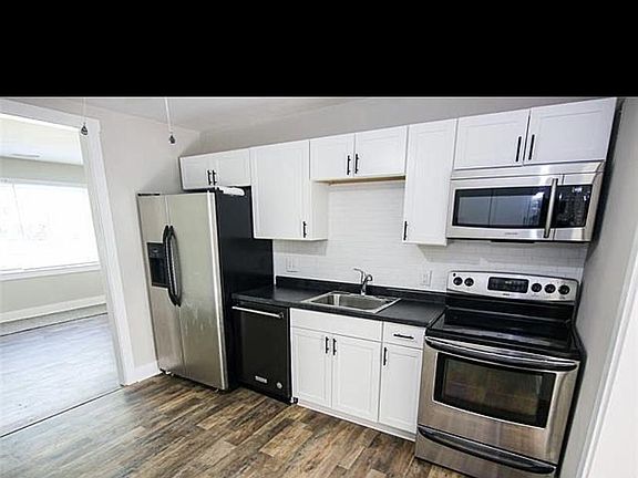 4th image of 26367 Kathy St