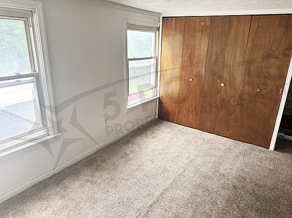 4404 E 175th St — Photo 13