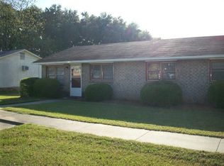 106 Arlington Dr #A-B, Vidalia, GA 30474