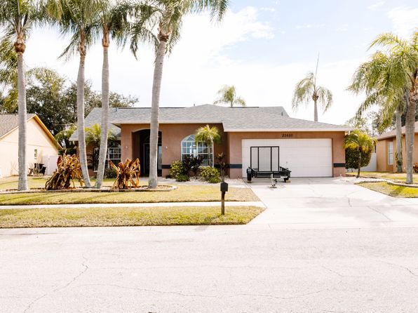 22620 Willow Lakes Dr