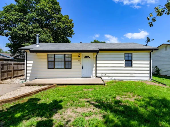 208 S Broadway St, Udall, KS 67146