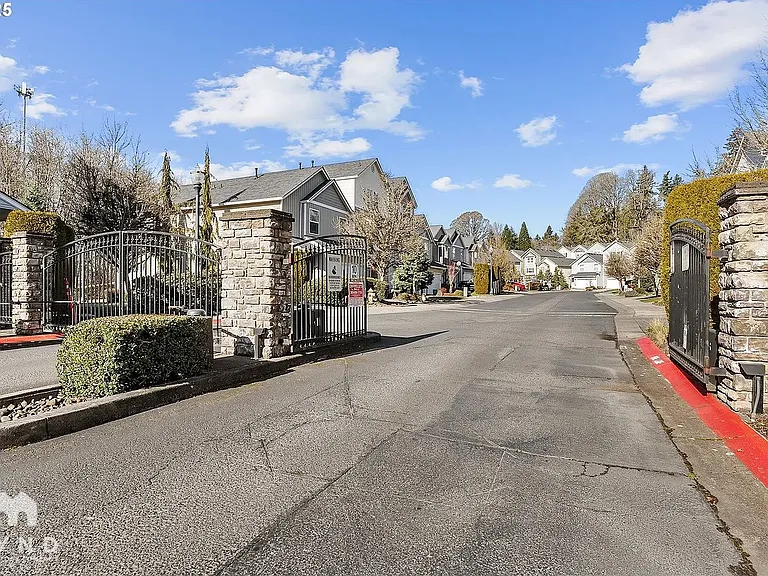 13908 NE 23rd Ave — Photo 21