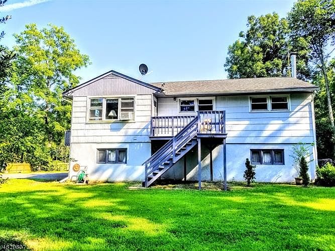 1st image of 904 Aspen Dr