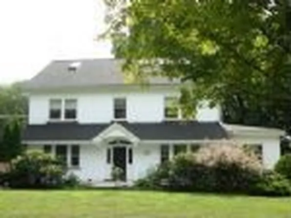 1100 Horseshoe Park, Downingtown, PA 19335