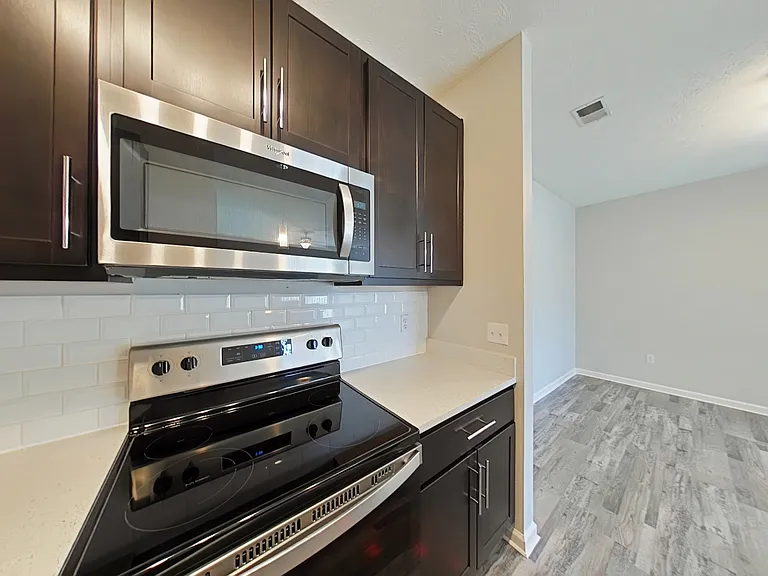 Landings At Beckett Ridge — Photo 67