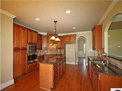 4th image of 7040 Cobblefield Ln