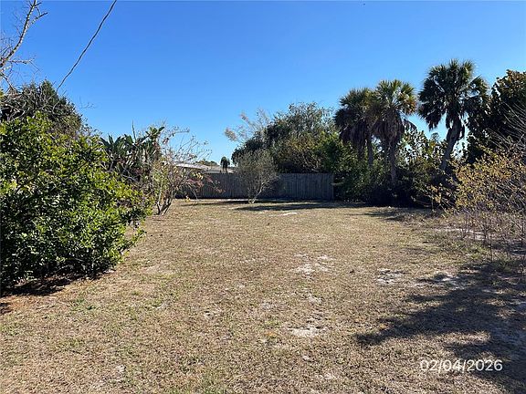 5th image of 1708 Cambridge Dr