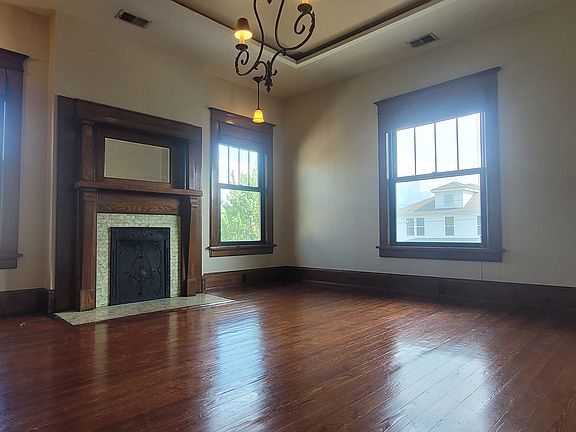 3rd image of 2106 Bailey Ave